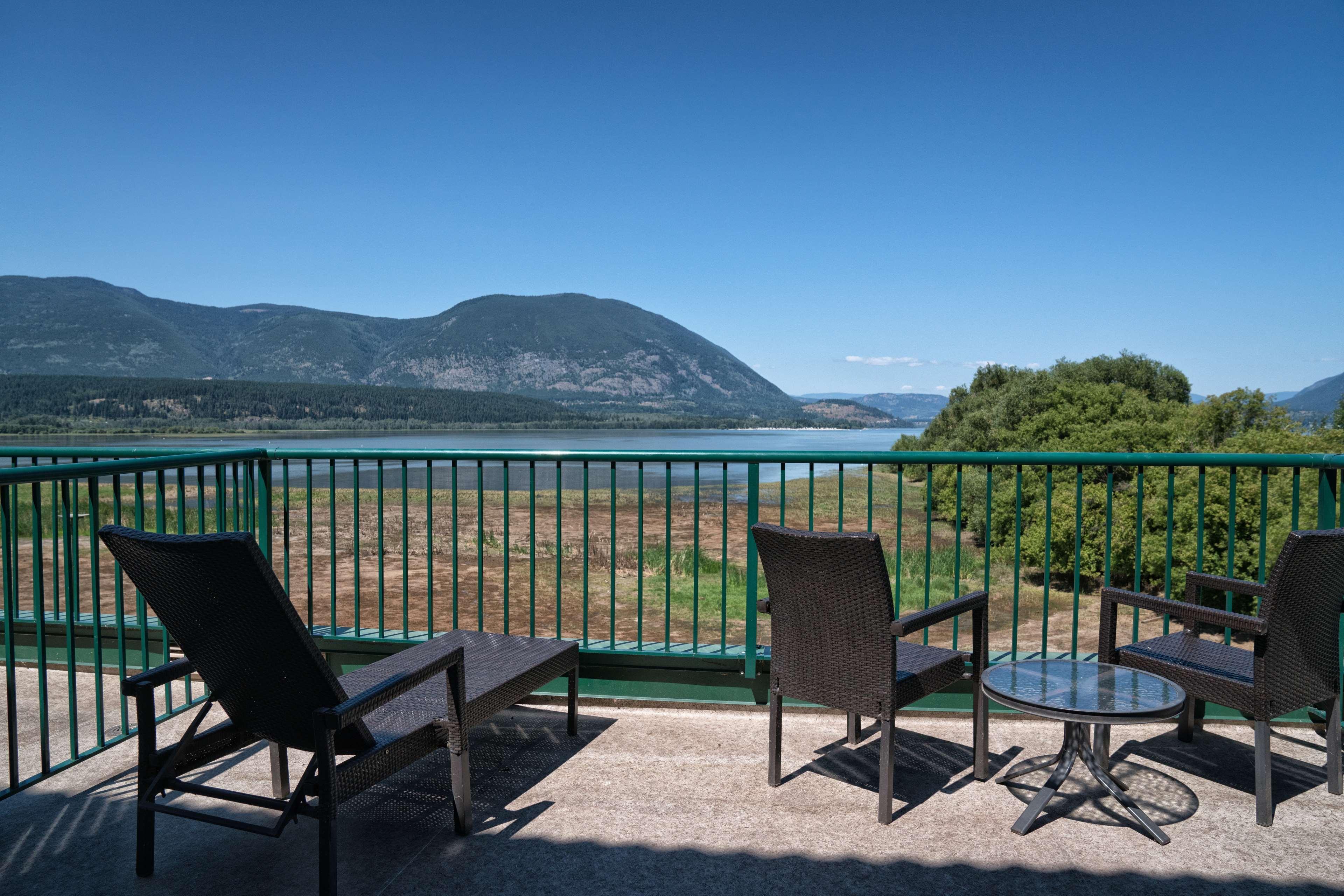 Prestige Harbourfront Resort, Worldhotels Luxury Salmon Arm Exterior foto